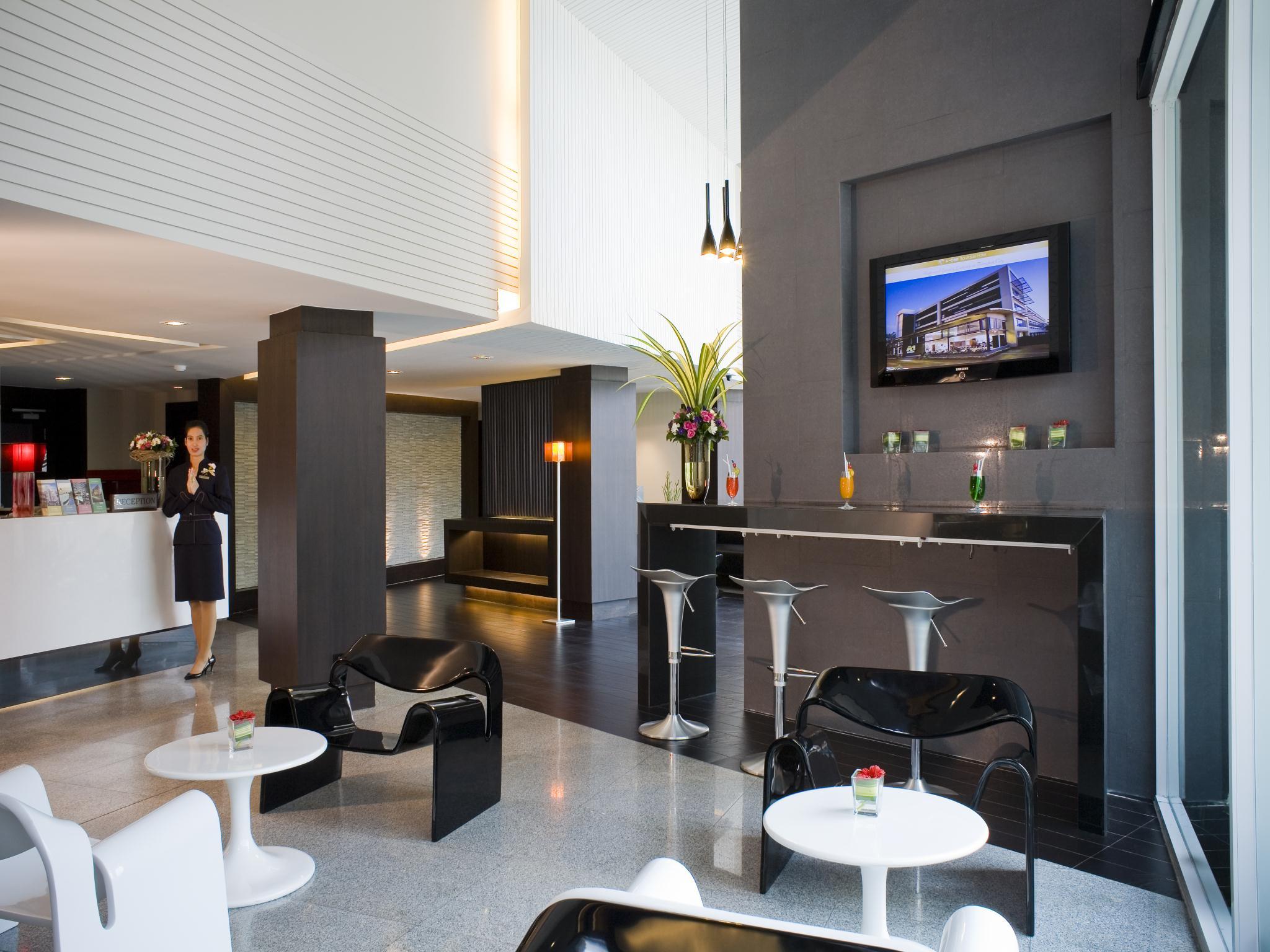 Happihaus Khách sạn 4*