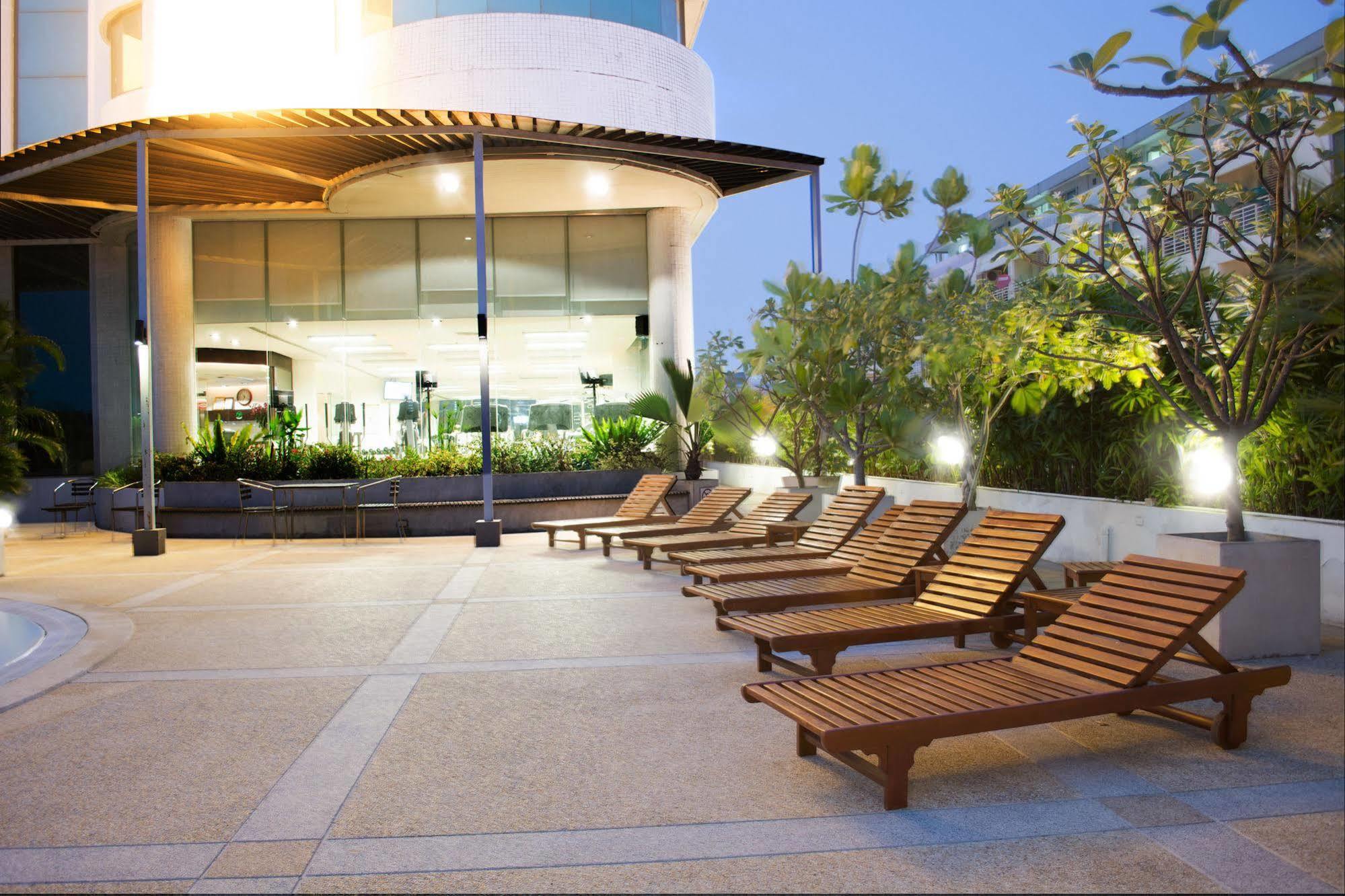 Khách sạn Happihaus Bangkok